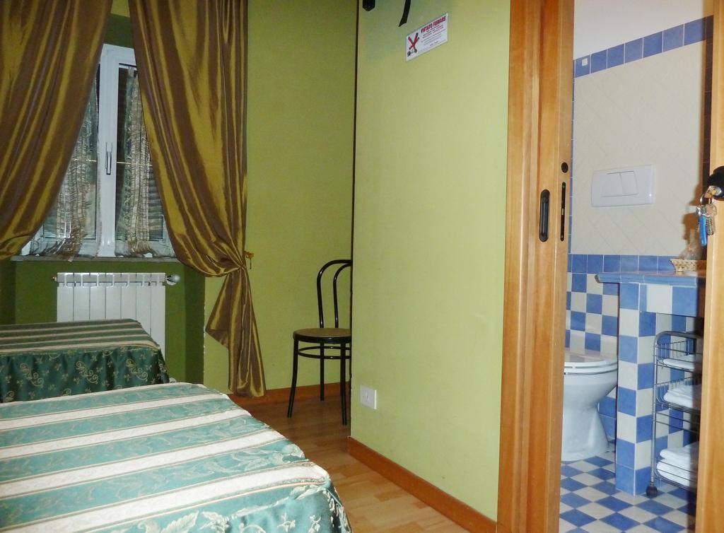 Hotel Sutrium Szoba fotó