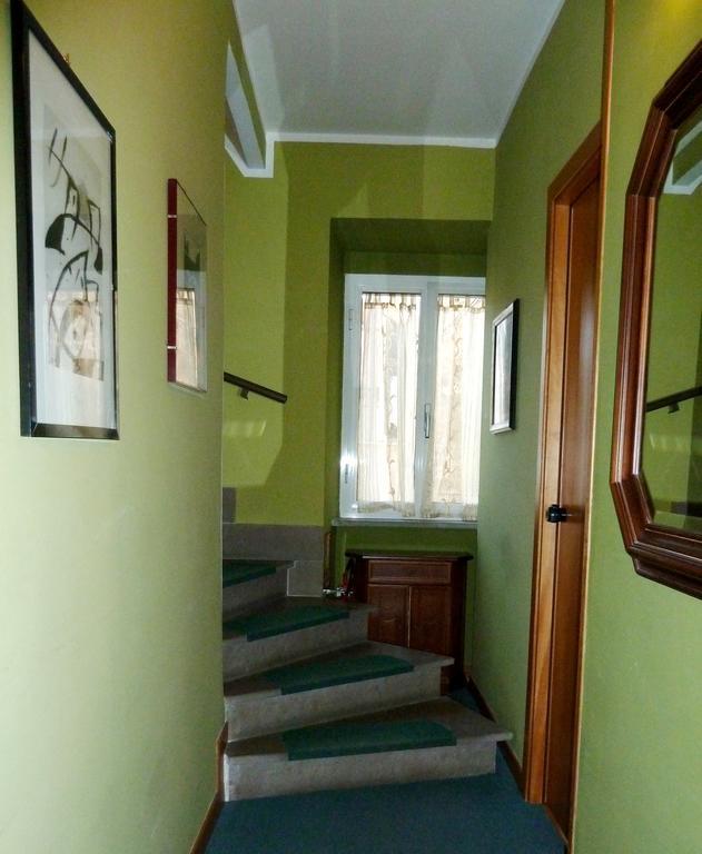 Hotel Sutrium Kültér fotó